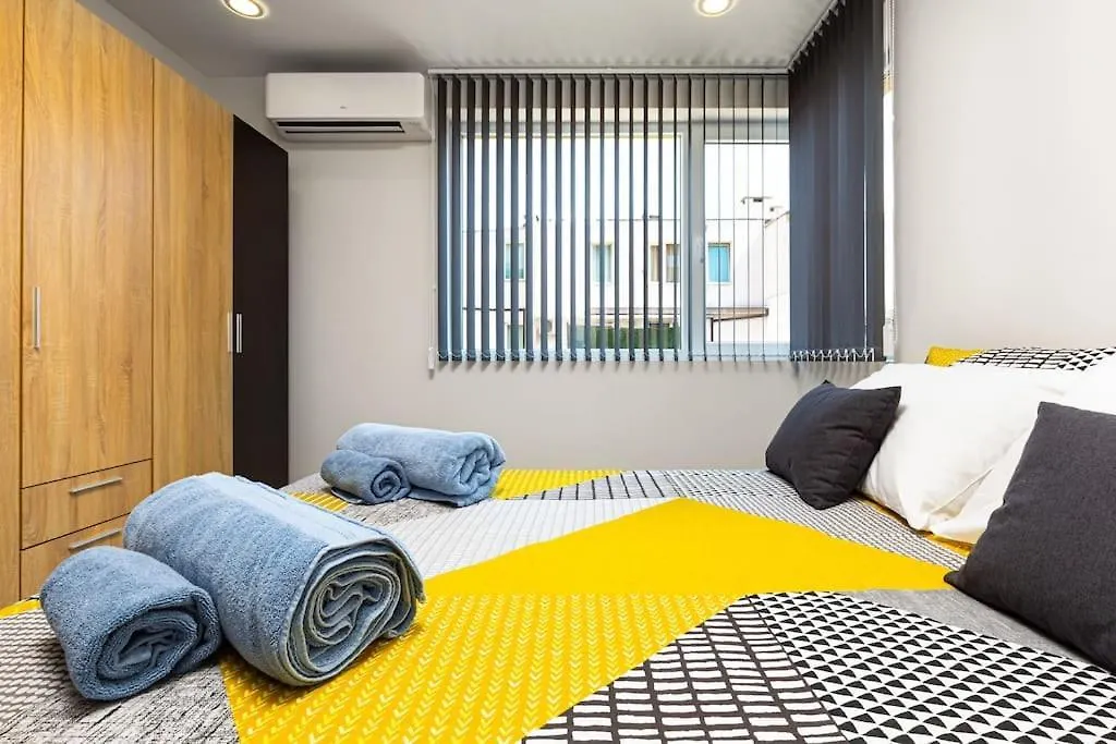 Florance Flat Next To Old Town & City Center New プロヴディフ アパート