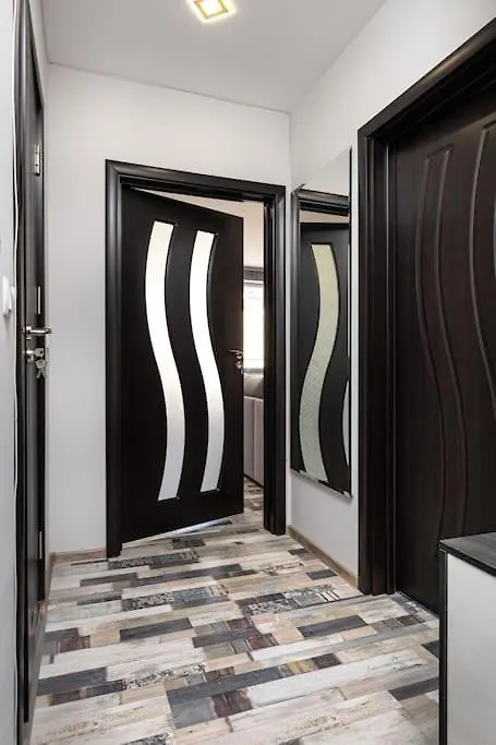 Florance Flat Next To Old Town & City Center New プロヴディフ 0*,